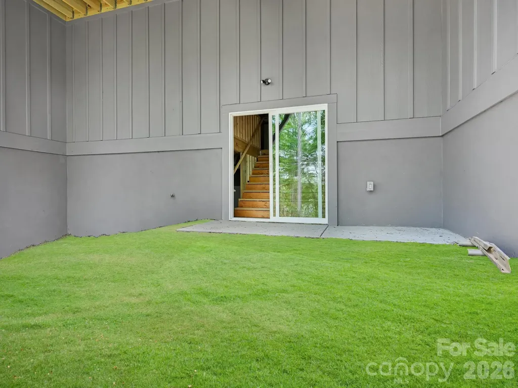 18 Erin Glen Court Fairview NC 28730
