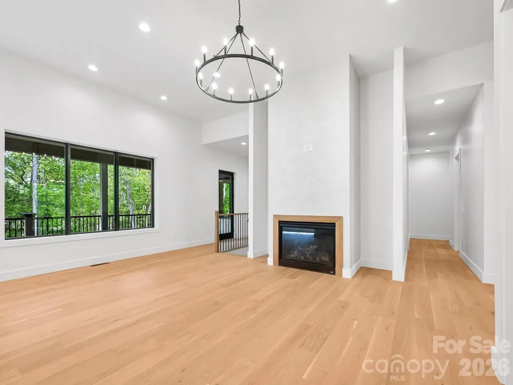 18 Erin Glen Court Fairview NC 28730
