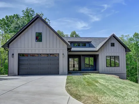 18 Erin Glen Court Fairview NC 28730