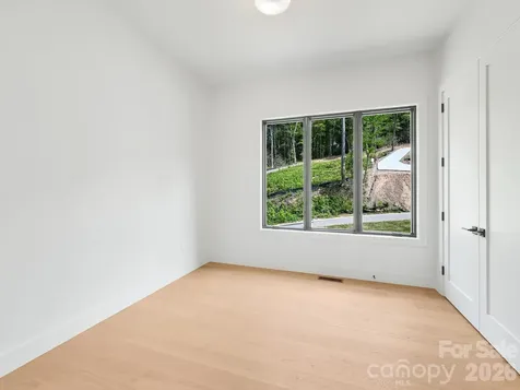 18 Erin Glen Court Fairview NC 28730