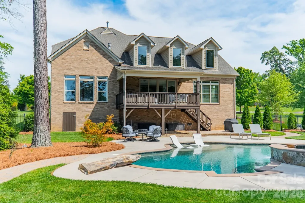 701 Copper Tree Lane Waxhaw NC 28173