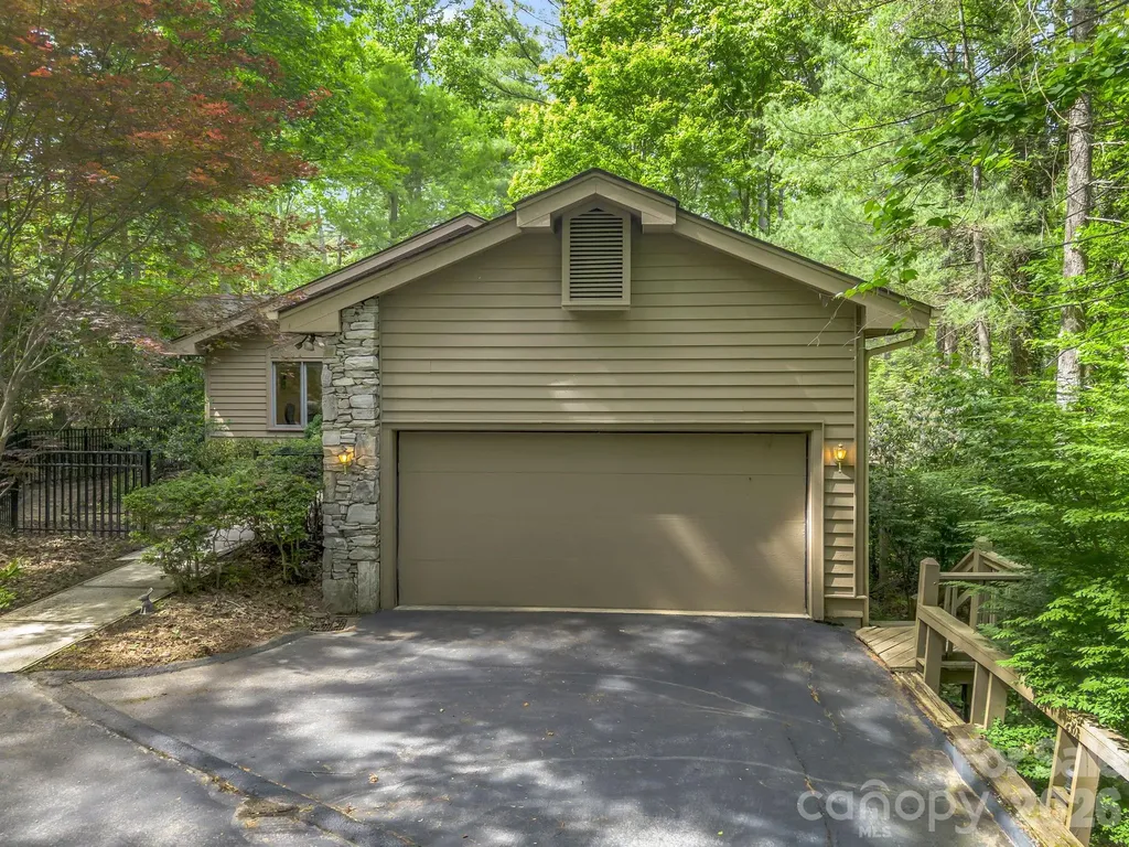 118 Timber Creek Road Hendersonville NC 28739