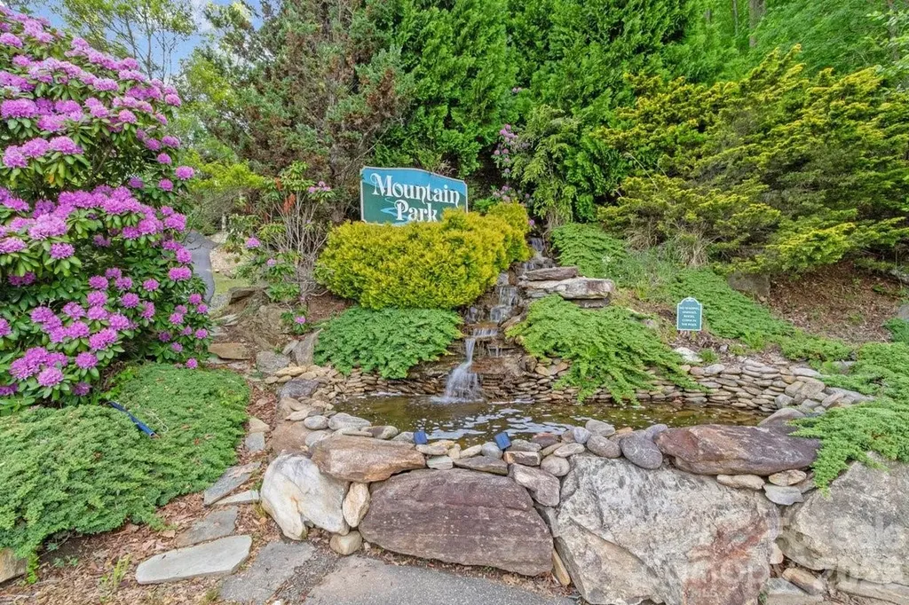 52 Mountain Park Drive Mars Hill NC 28754