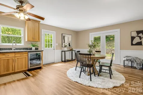 82 Lees Creek Road Asheville NC 28806