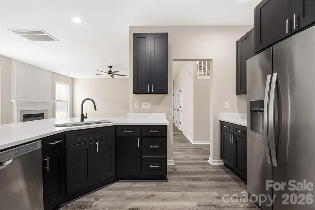 13834 Riding Hill Avenue Charlotte NC 28213
