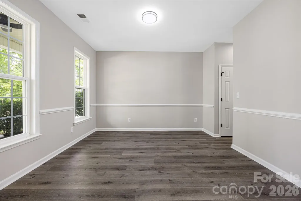 13834 Riding Hill Avenue Charlotte NC 28213