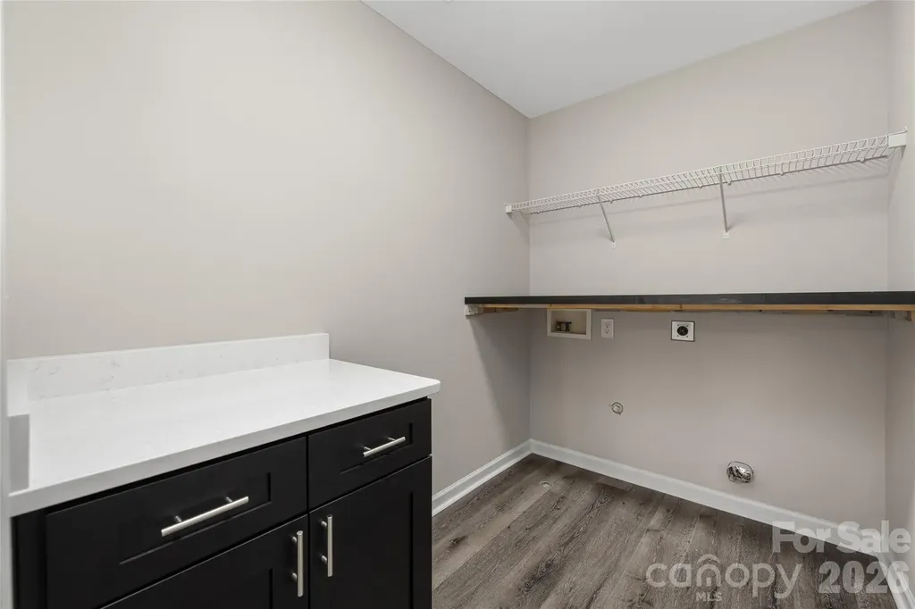 13834 Riding Hill Avenue Charlotte NC 28213