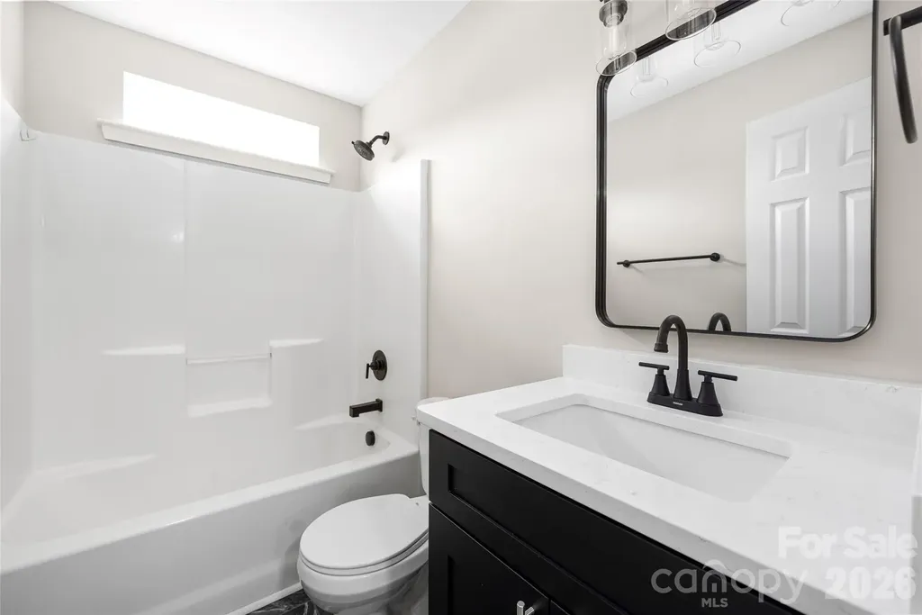 13834 Riding Hill Avenue Charlotte NC 28213