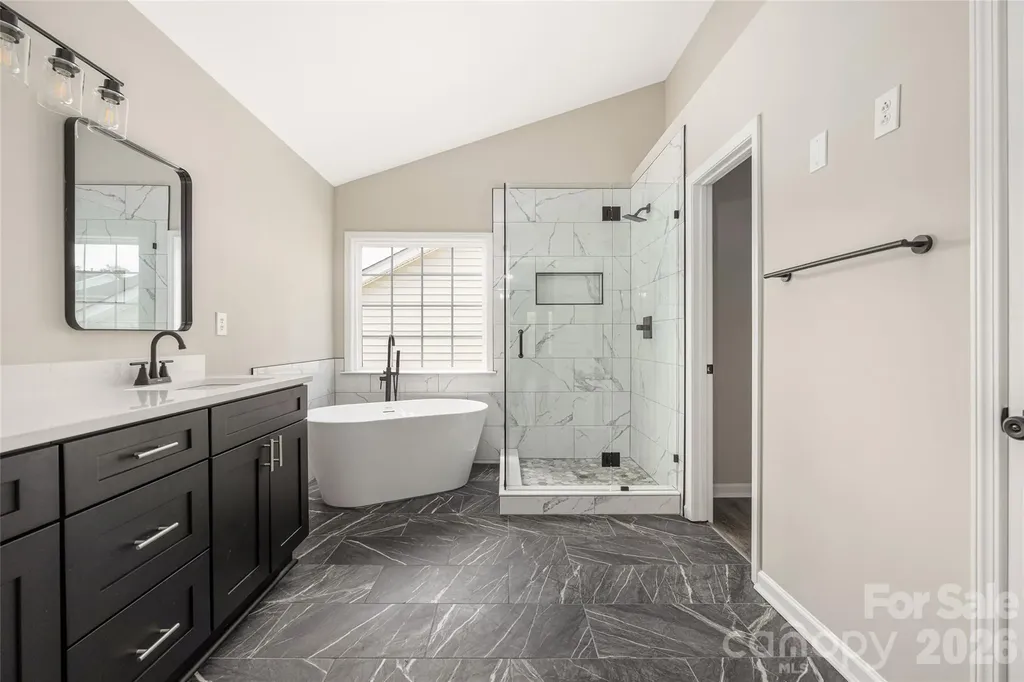 13834 Riding Hill Avenue Charlotte NC 28213