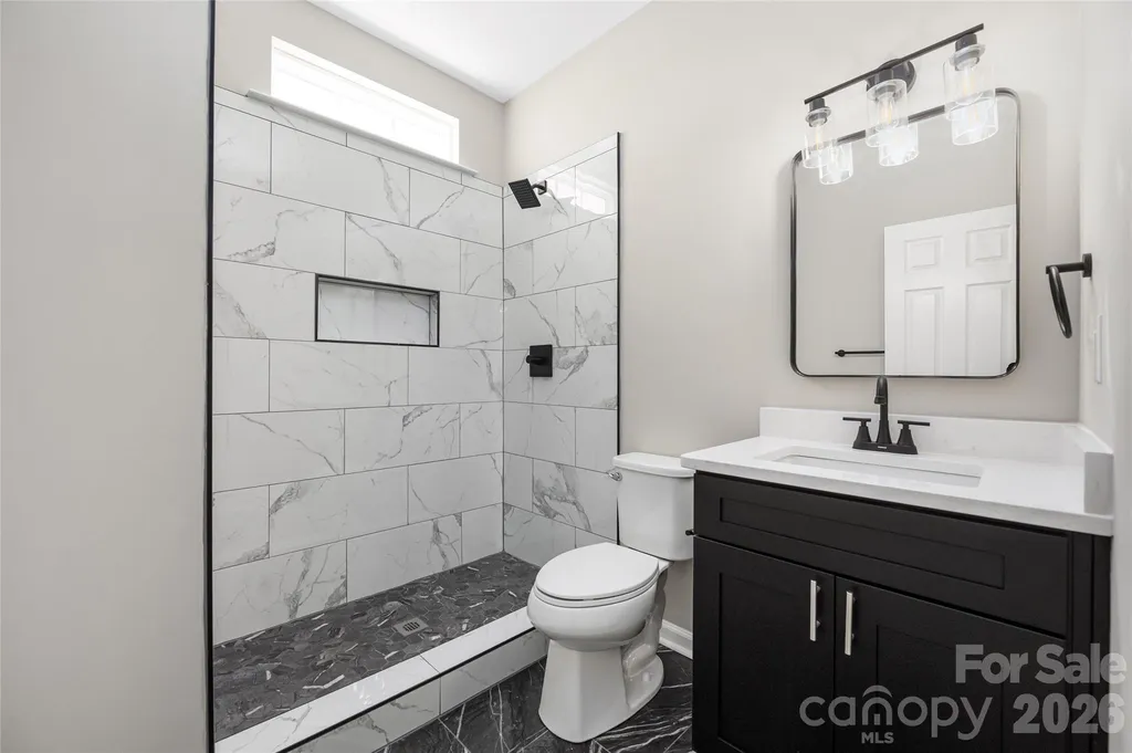 13834 Riding Hill Avenue Charlotte NC 28213