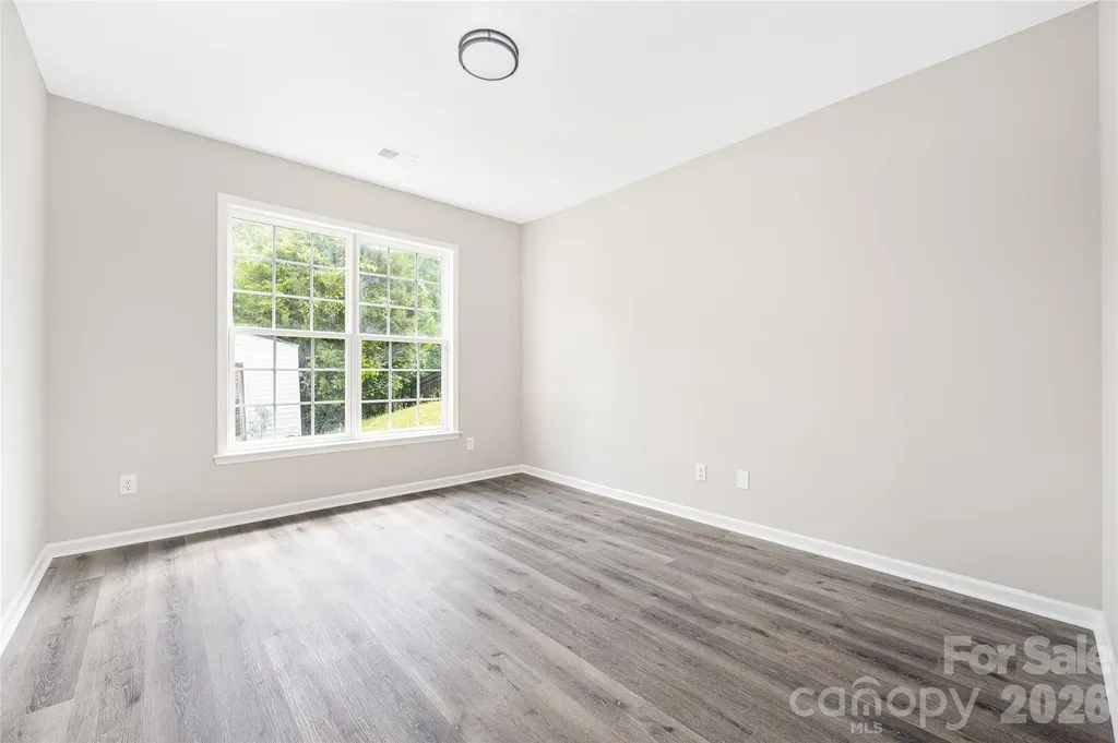 13834 Riding Hill Avenue Charlotte NC 28213