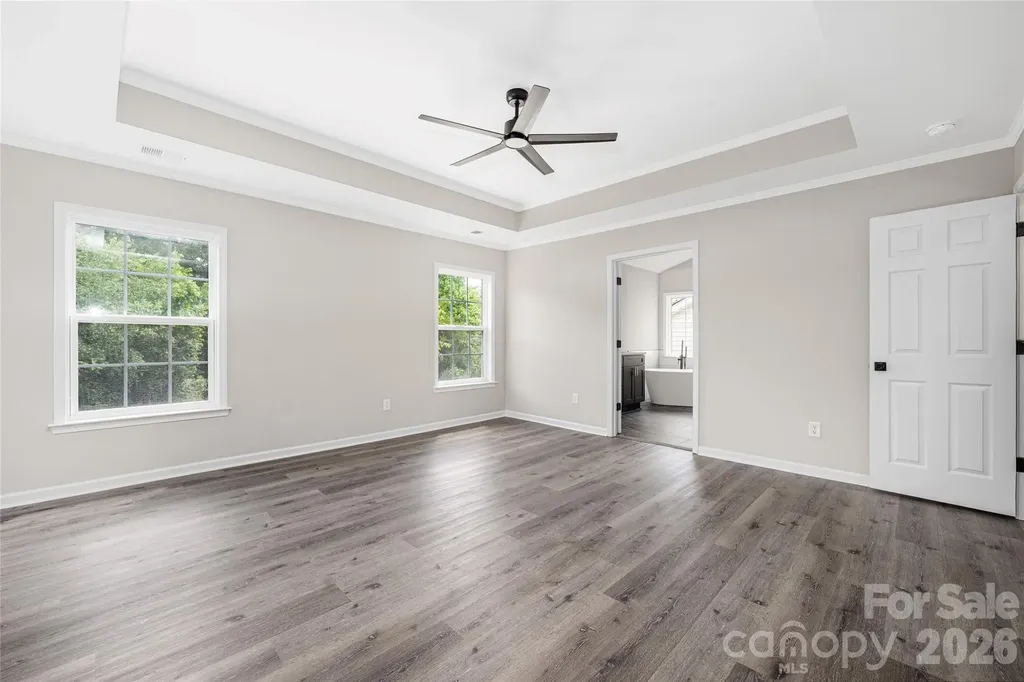13834 Riding Hill Avenue Charlotte NC 28213