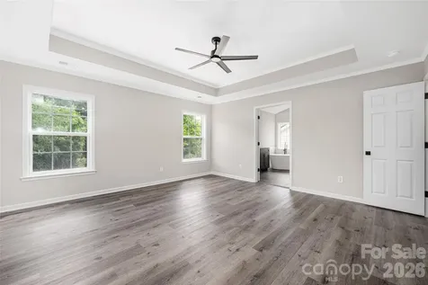 13834 Riding Hill Avenue Charlotte NC 28213