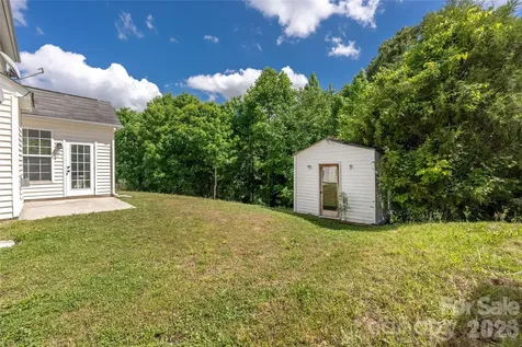 13834 Riding Hill Avenue Charlotte NC 28213