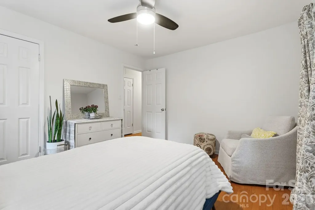 6535 Summerlin Place Charlotte NC 28226
