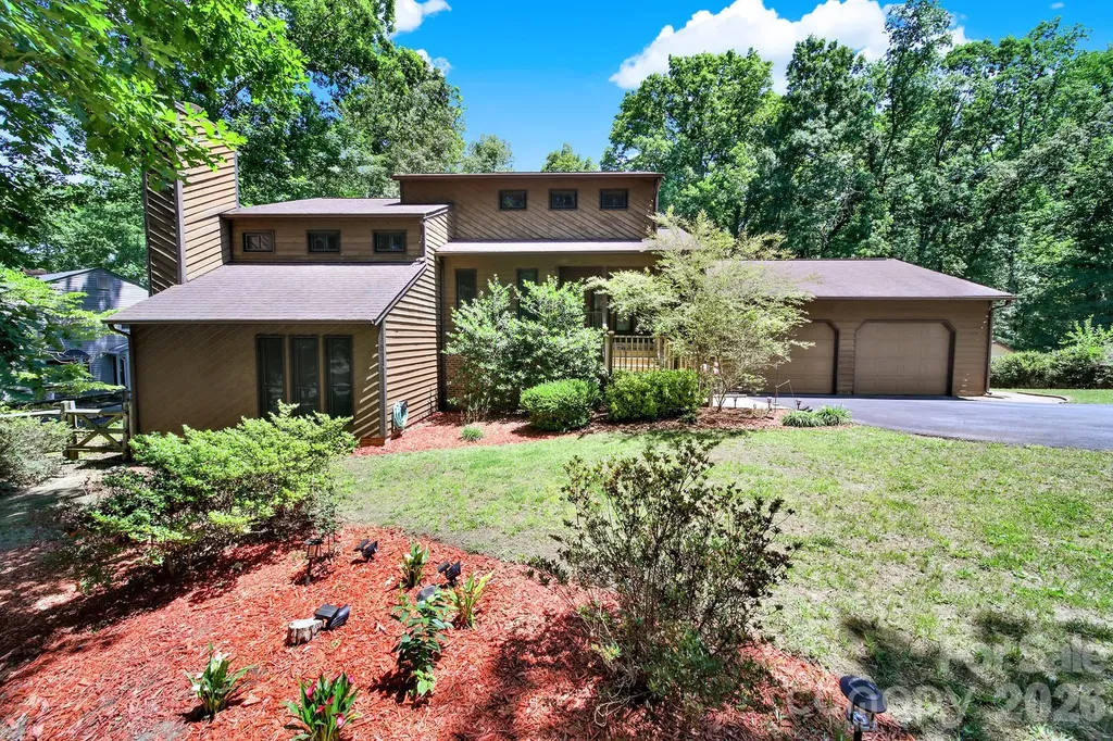 11510 Gelding Drive Charlotte NC 28215