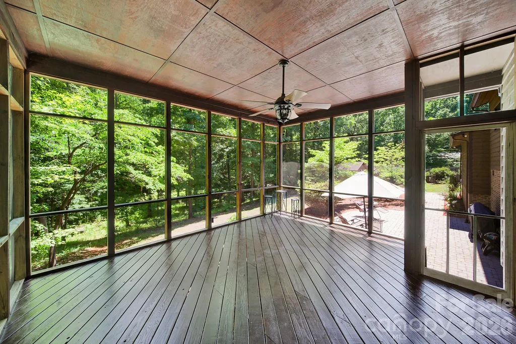 11510 Gelding Drive Charlotte NC 28215