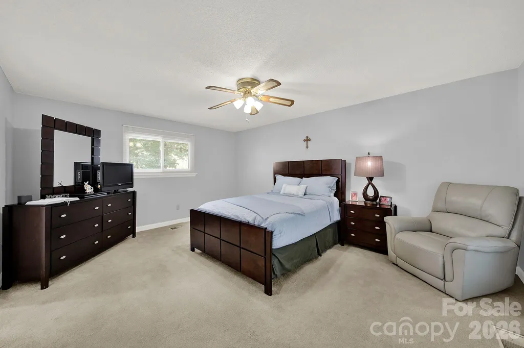 11510 Gelding Drive Charlotte NC 28215