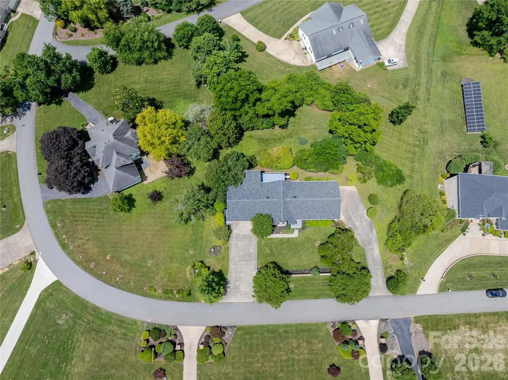 8 Scenic View Road Weaverville NC 28787