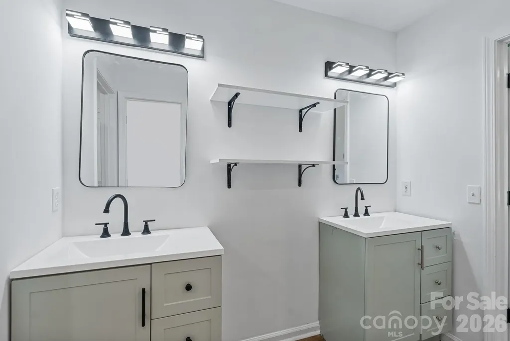 10410 Roundleaf Drive Charlotte NC 28213