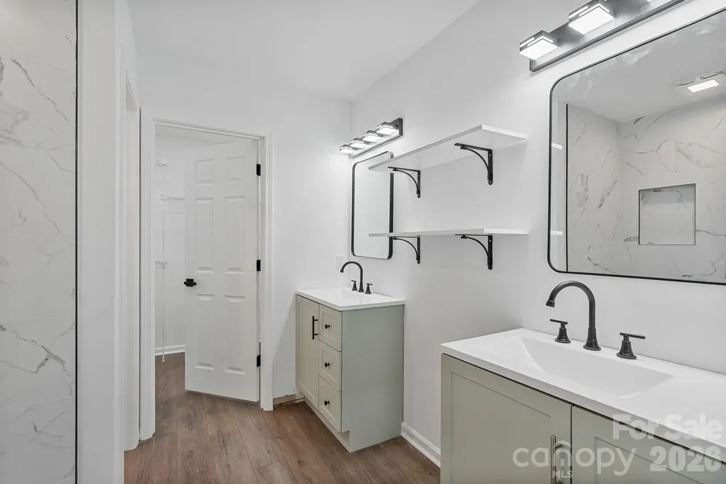 10410 Roundleaf Drive Charlotte NC 28213