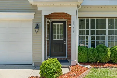 10410 Roundleaf Drive Charlotte NC 28213