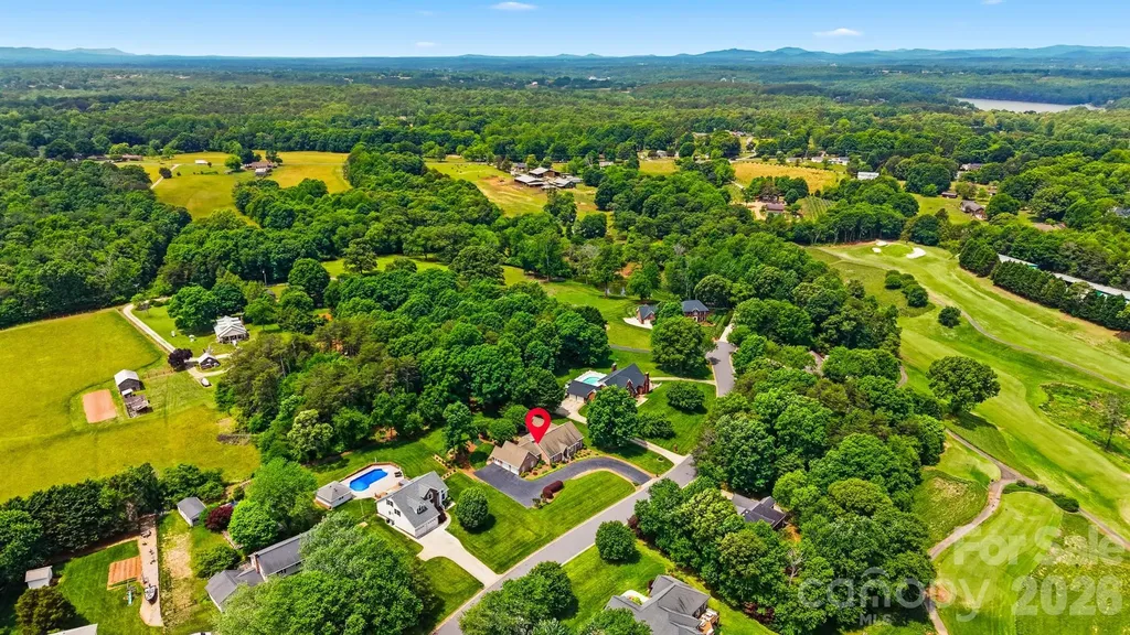3650 Foxboro Lane NE Hickory NC 28601