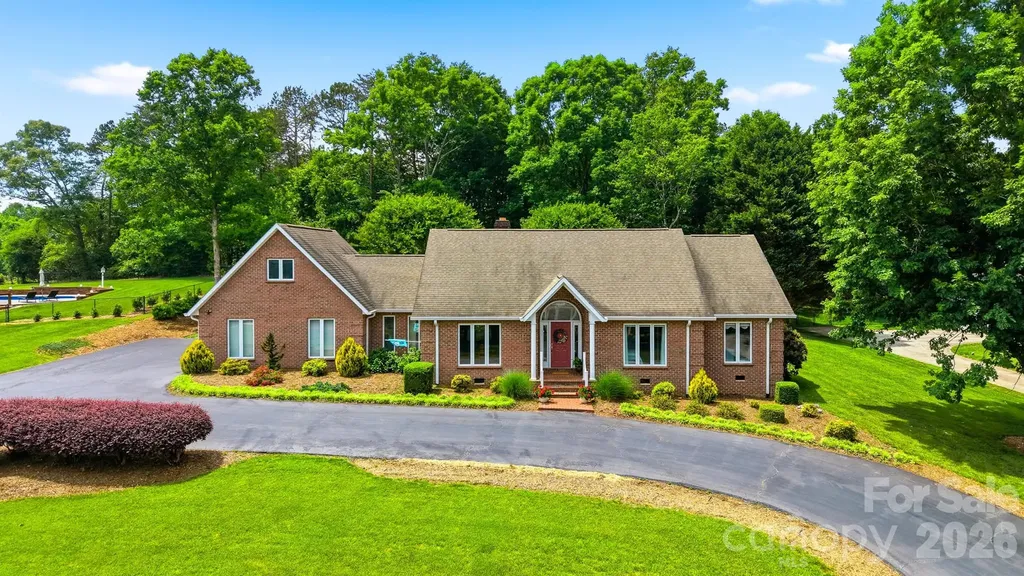 3650 Foxboro Lane NE Hickory NC 28601