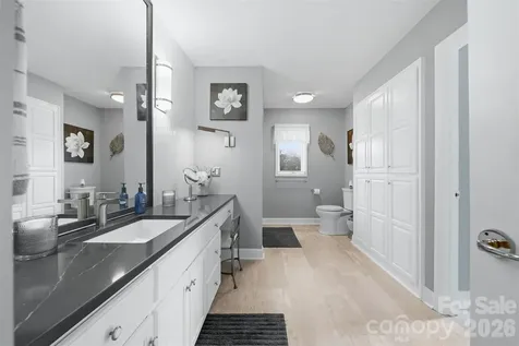 3650 Foxboro Lane NE Hickory NC 28601