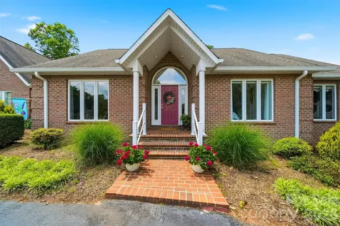 3650 Foxboro Lane NE Hickory NC 28601