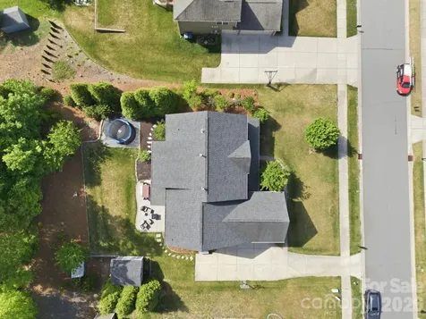 7223 Old Valley Way Harrisburg NC 28075
