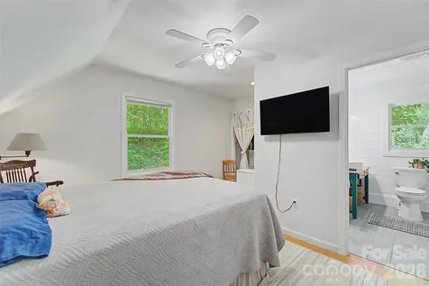 110 Wyoming Drive Sylva NC 28779