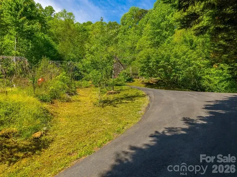 110 Wyoming Drive Sylva NC 28779