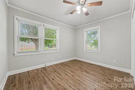 1599 Hillcrest Avenue Lancaster SC 29720