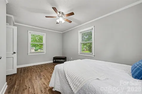 1599 Hillcrest Avenue Lancaster SC 29720