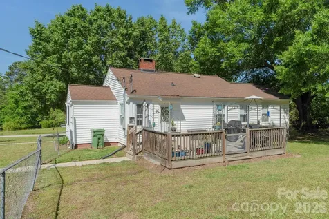 1599 Hillcrest Avenue Lancaster SC 29720
