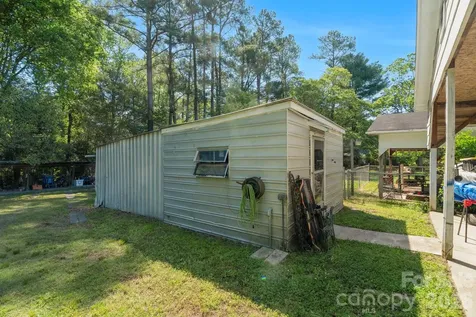 1599 Hillcrest Avenue Lancaster SC 29720