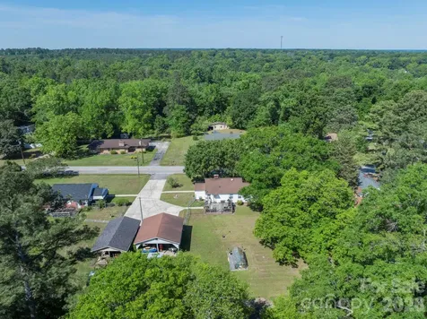 1599 Hillcrest Avenue Lancaster SC 29720