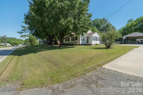 1599 Hillcrest Avenue Lancaster SC 29720