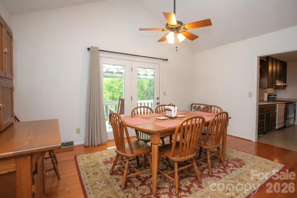 104 Richards Drive Hendersonville NC 28792
