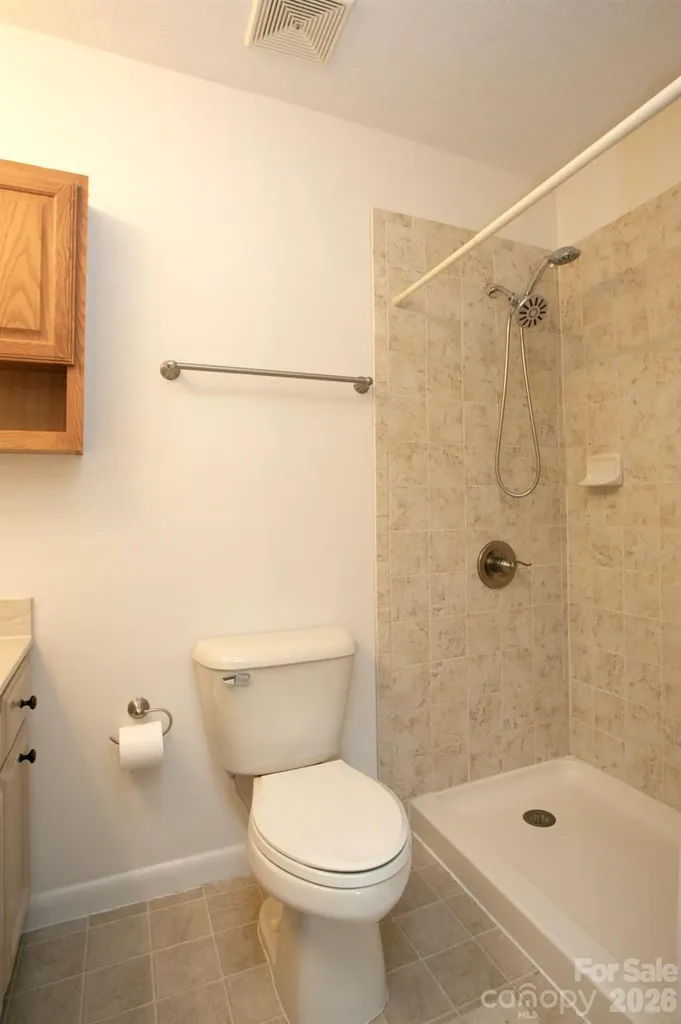 104 Richards Drive Hendersonville NC 28792