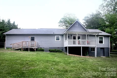 104 Richards Drive Hendersonville NC 28792