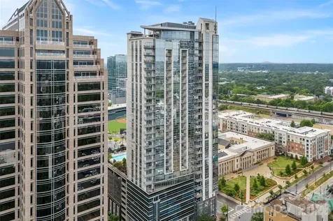 333 W Trade Street Charlotte NC 28202