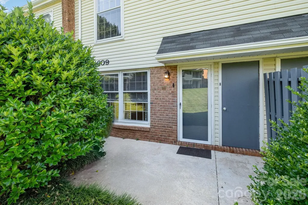 4609 Coronado Drive Charlotte NC 28212