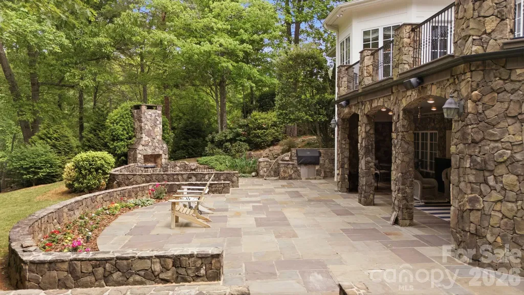 191 Porters Glen New London NC 28127
