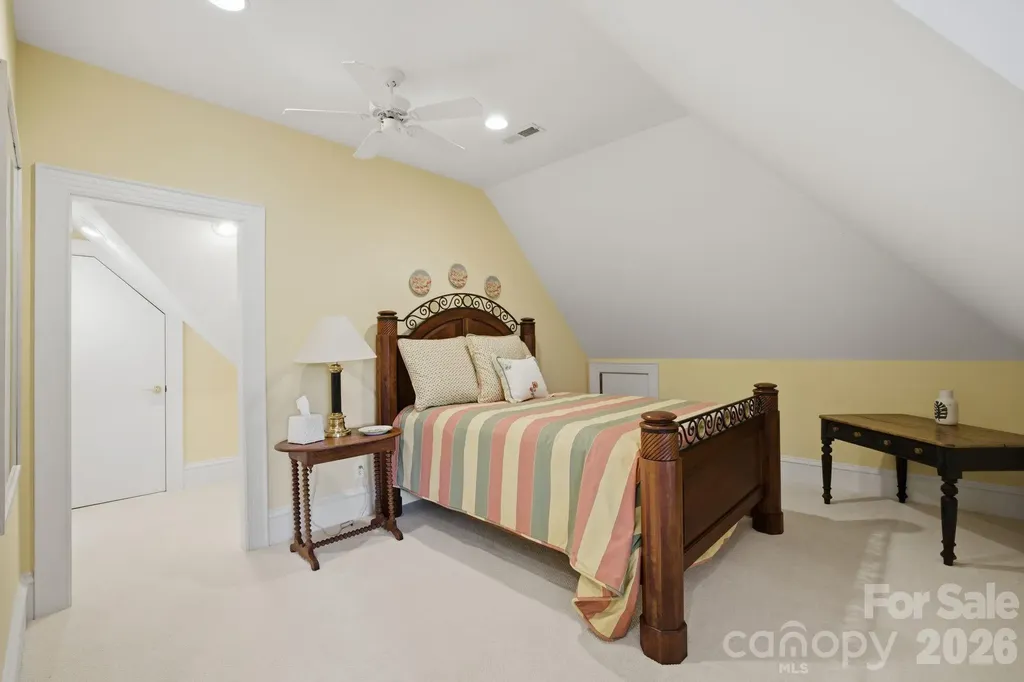 191 Porters Glen New London NC 28127