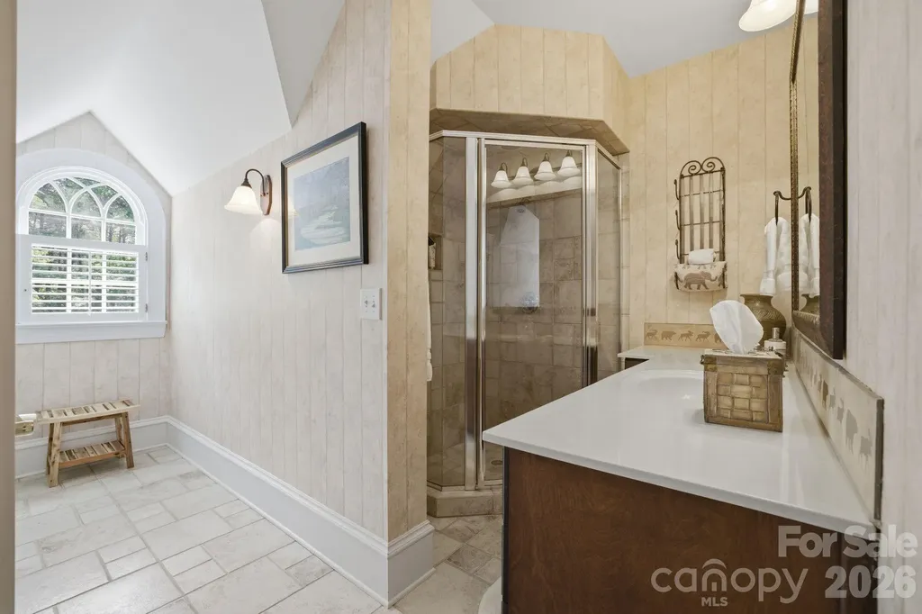 191 Porters Glen New London NC 28127