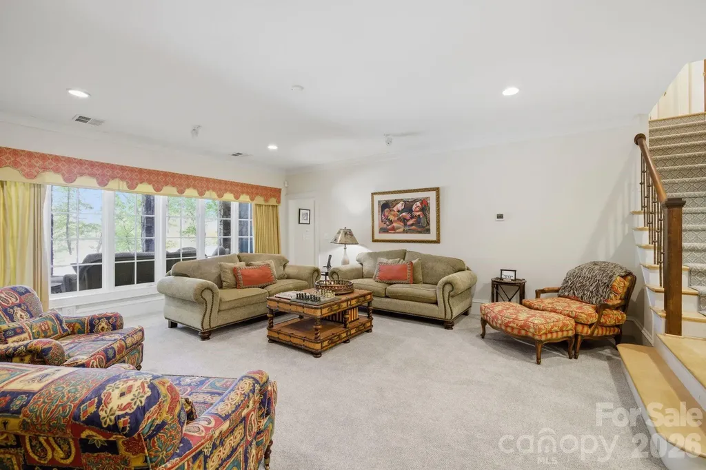 191 Porters Glen New London NC 28127