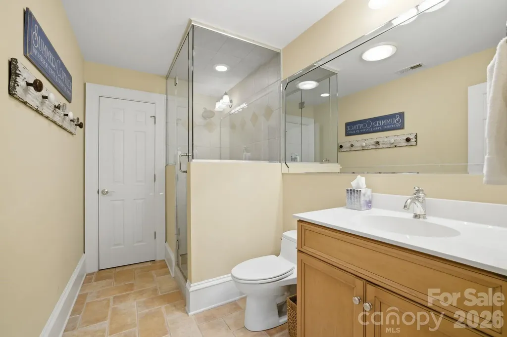 191 Porters Glen New London NC 28127