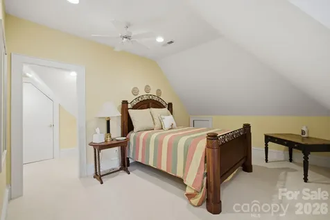 191 Porters Glen New London NC 28127